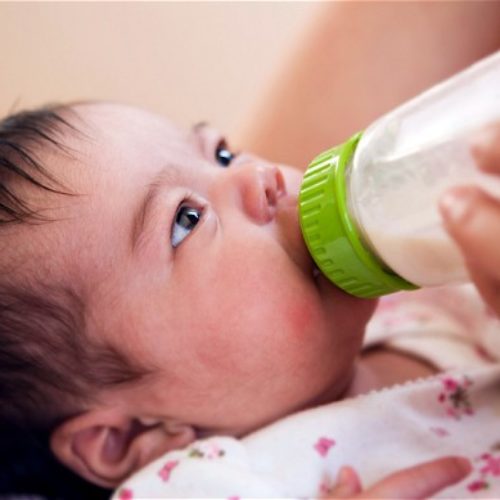 Τα οφέλη του μητρικού θηλασμού… ή οι κίνδυνοι από τη χορήγηση ξένου γάλακτος